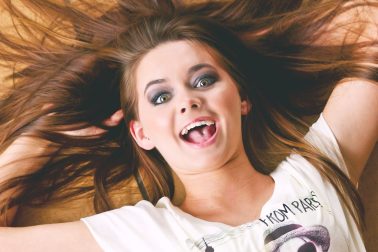 girl-1039532_1920