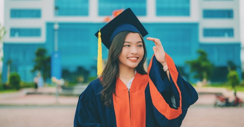 graduate-6671173_1920