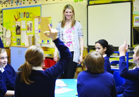 teacher-4784917_1920